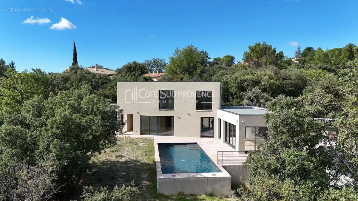 Maison à VAISON-LA-ROMAINE