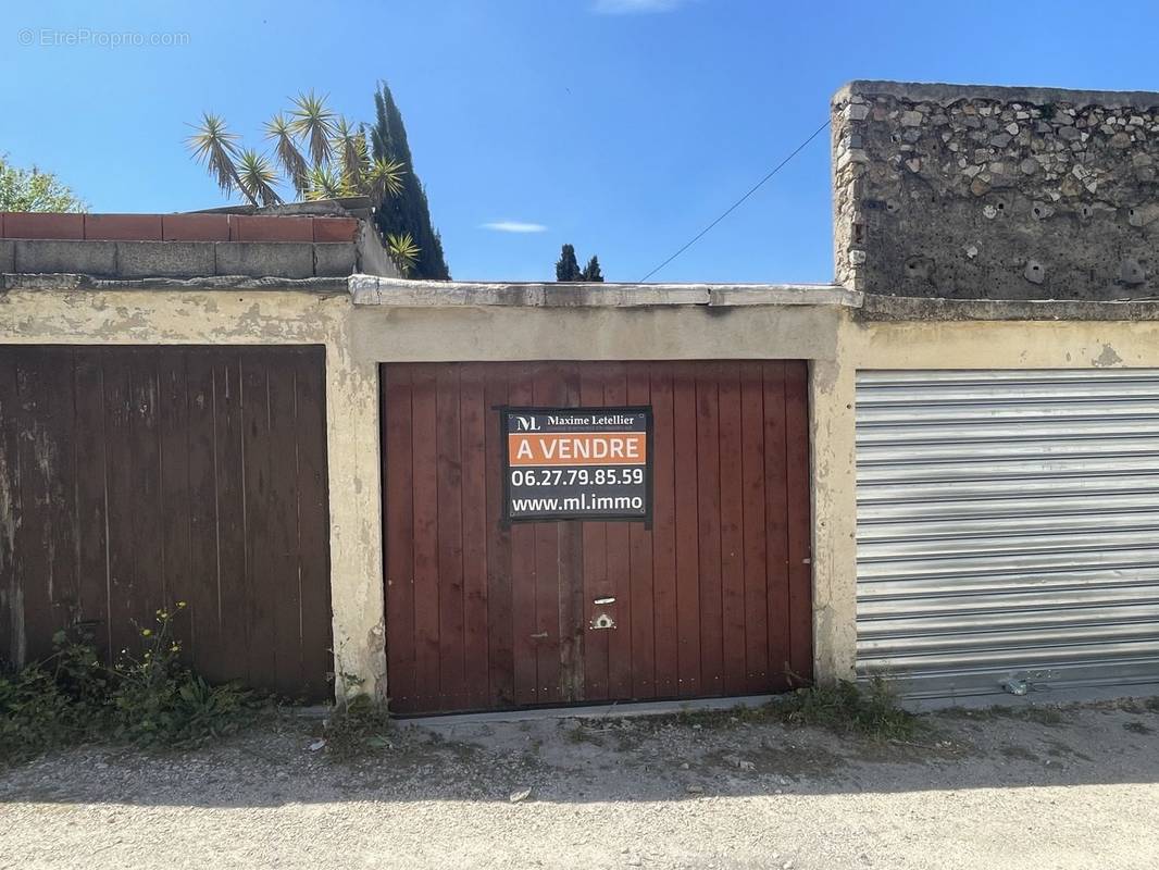 Parking à MARSEILLE-13E