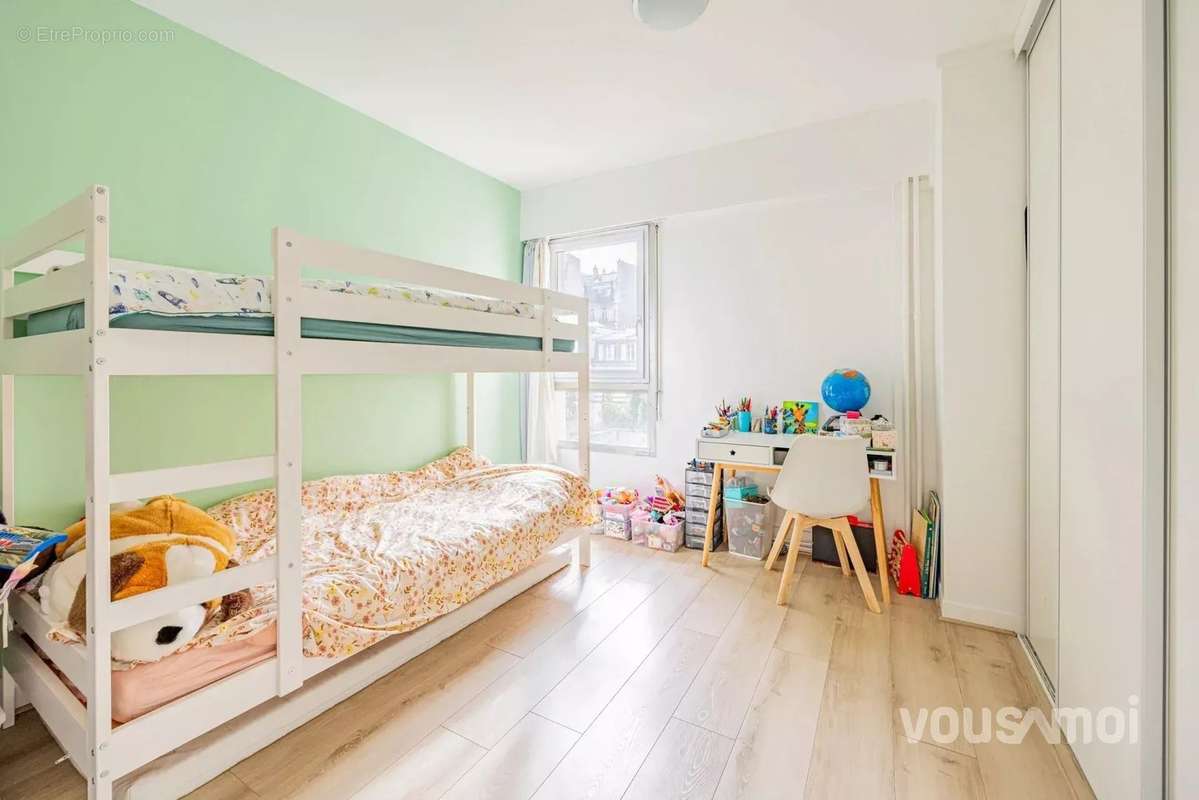 Appartement à PARIS-8E