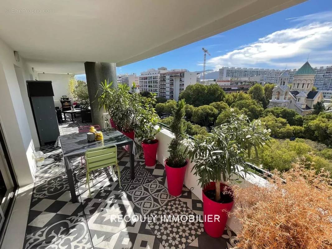 Appartement à MARSEILLE-8E