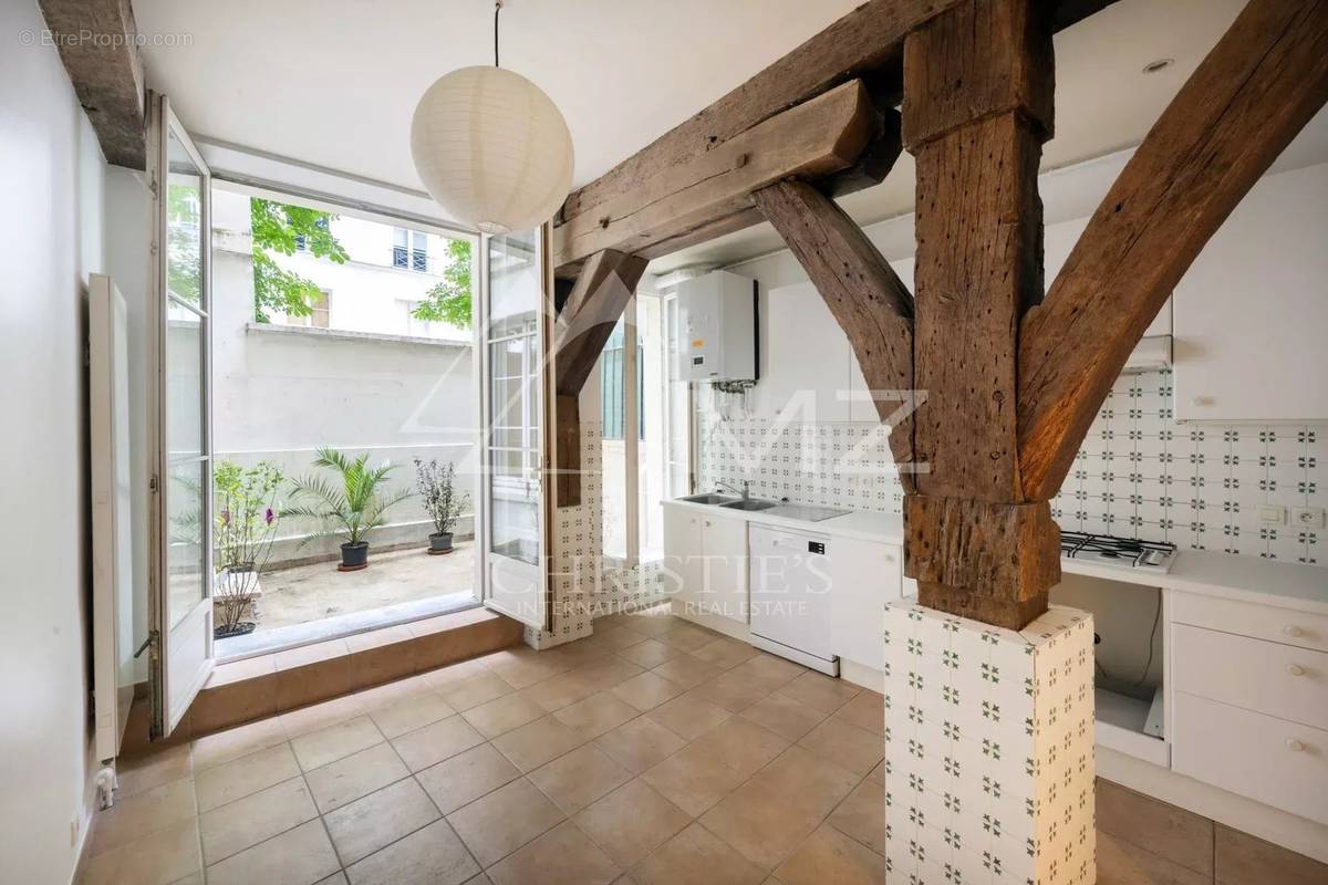 Appartement à PARIS-7E