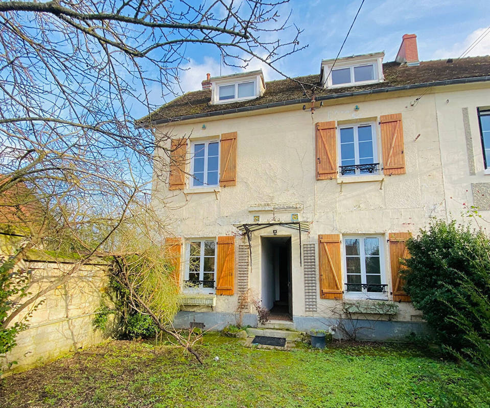 Maison à BORAN-SUR-OISE