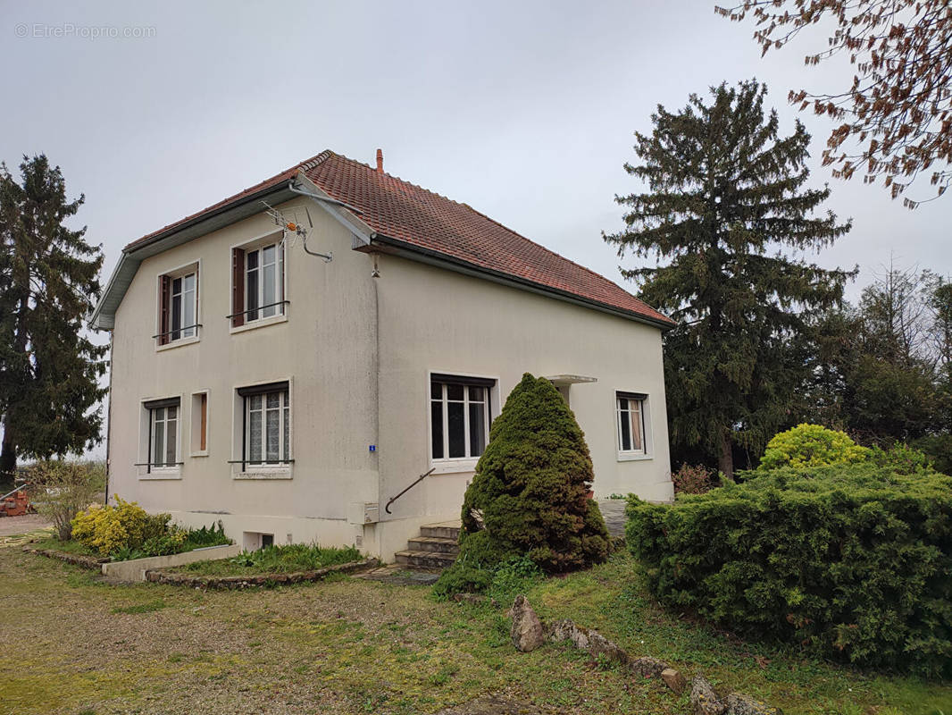 Maison à NOGENT-SUR-SEINE