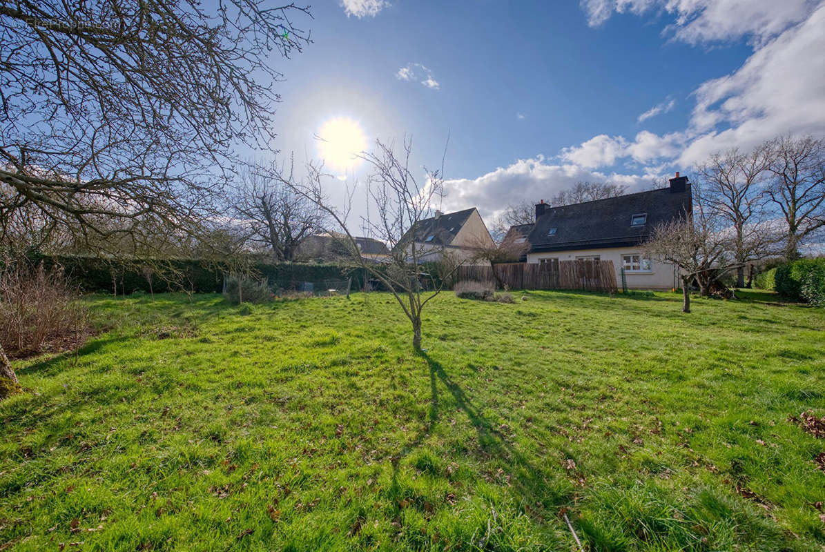 Terrain à CESSON-SEVIGNE