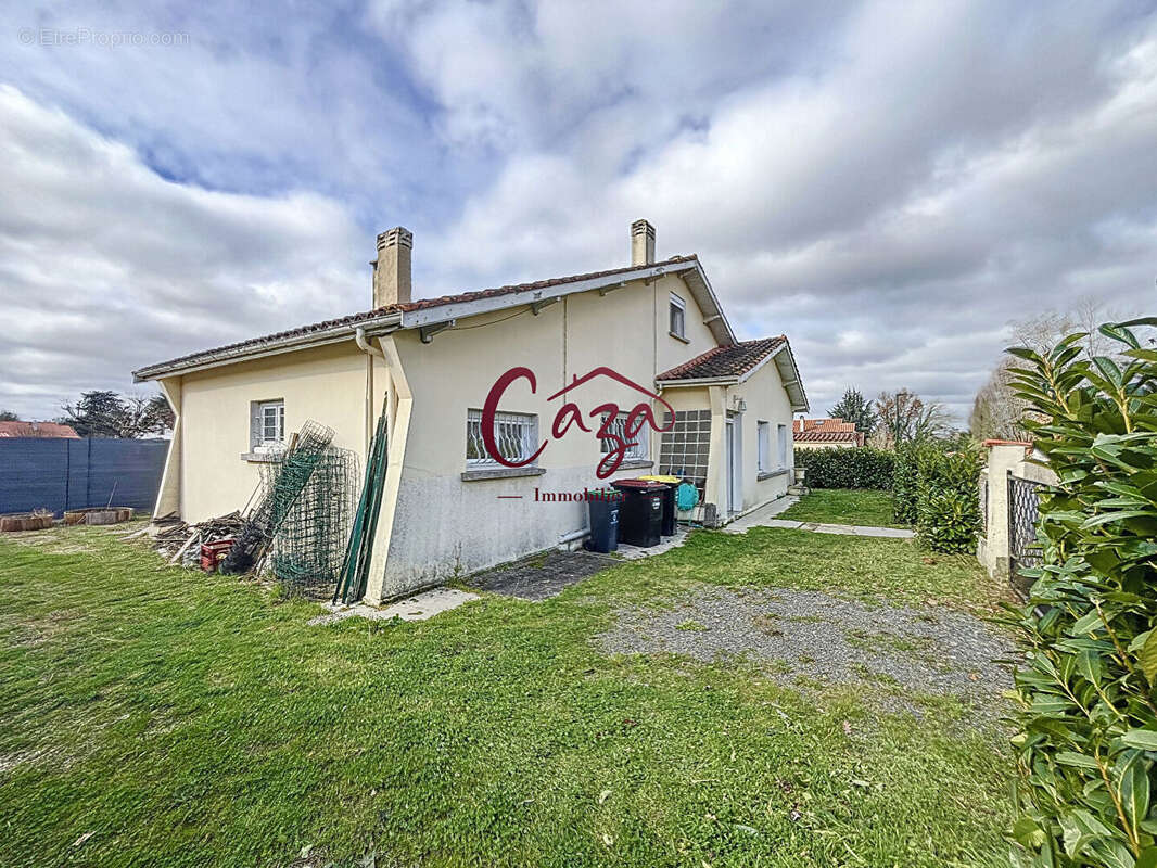 Maison à CARIGNAN-DE-BORDEAUX