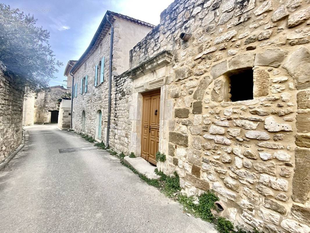 Maison à UZES