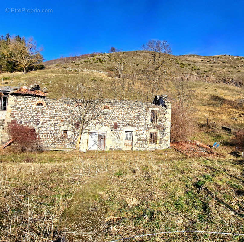 Terrain à LE MONASTIER-SUR-GAZEILLE