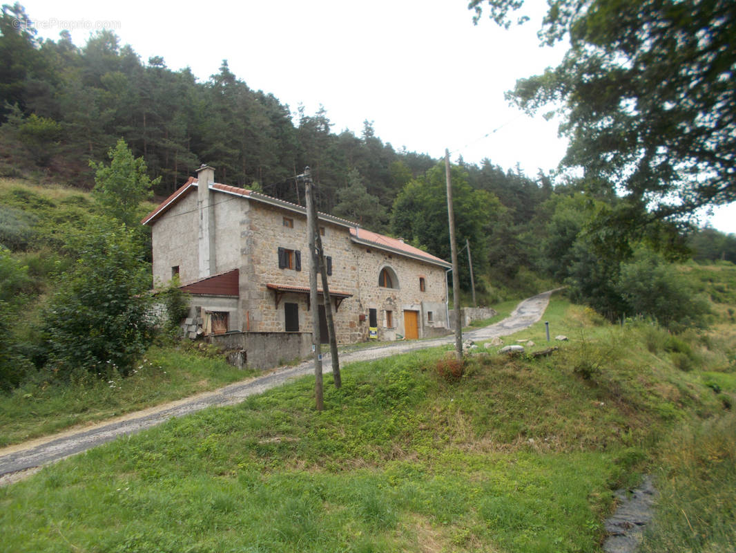 Maison à SAINT-BONNET-LE-FROID