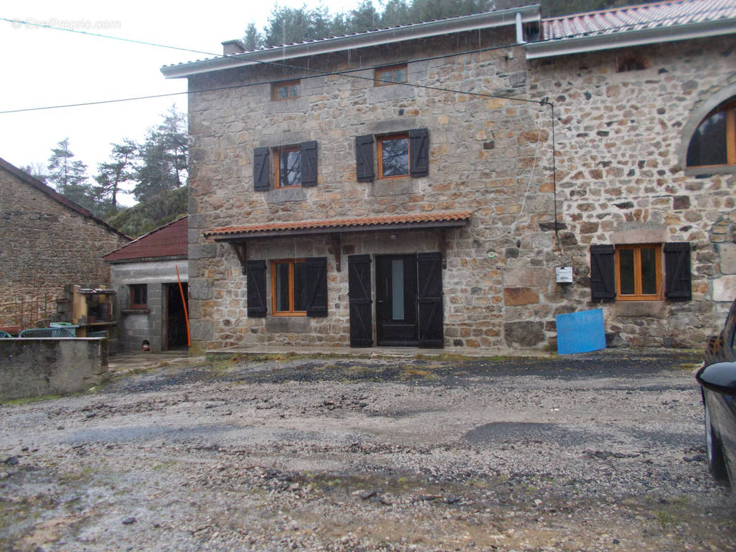 Maison à SAINT-BONNET-LE-FROID