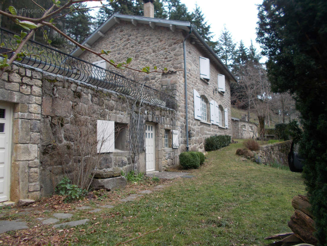 Maison à SAINT-JEURE-D&#039;ANDAURE