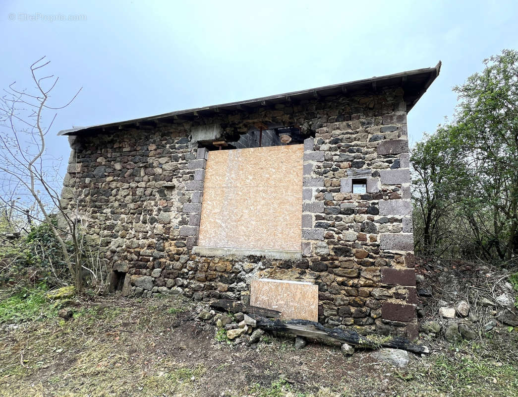 Maison à BELLEVUE-LA-MONTAGNE