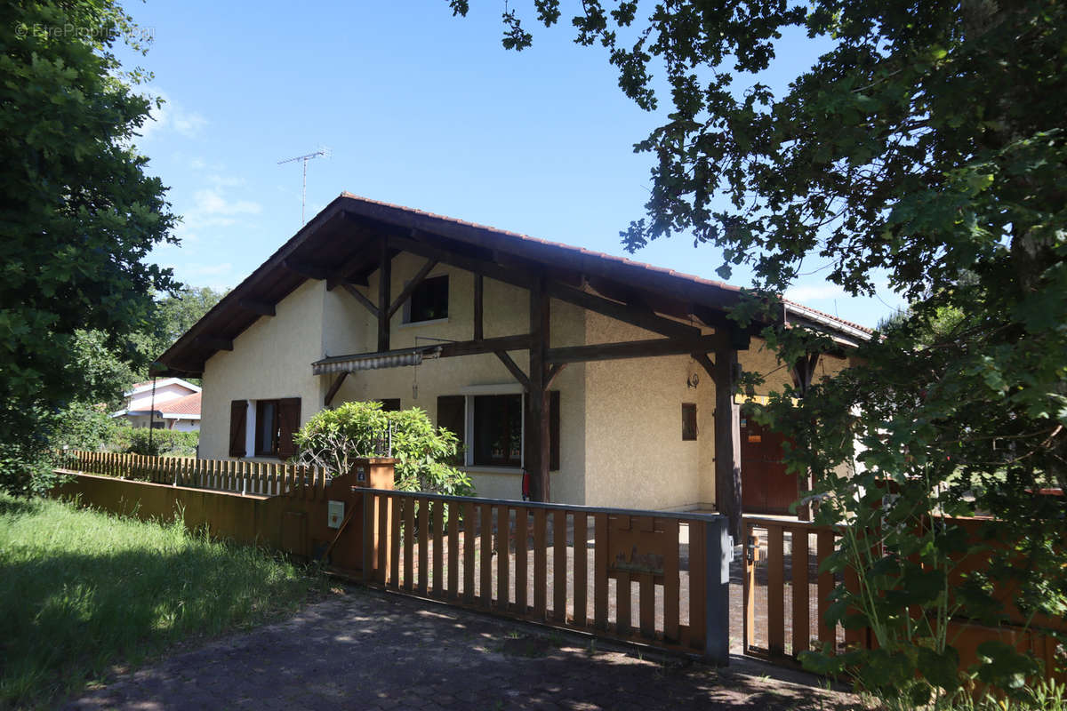 Maison à GUJAN-MESTRAS