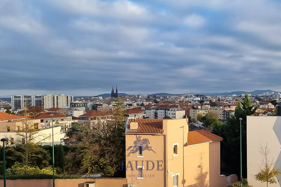 Appartement à CHAMALIERES