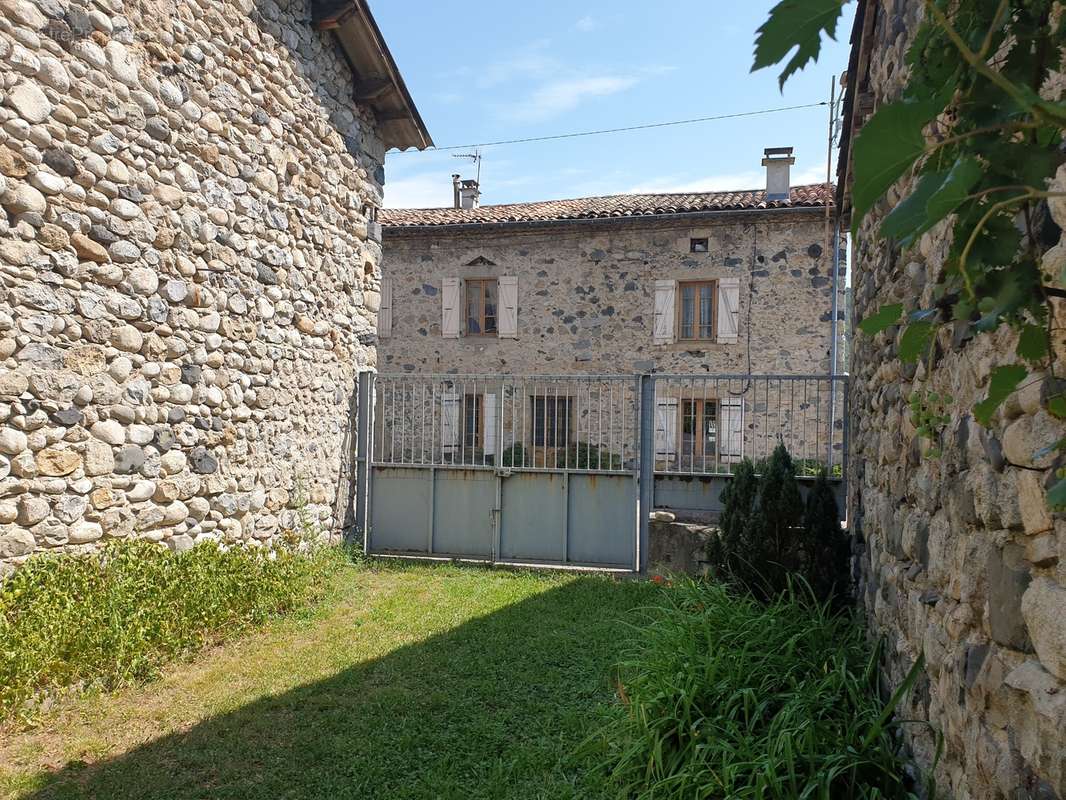 Maison à LALEVADE-D&#039;ARDECHE