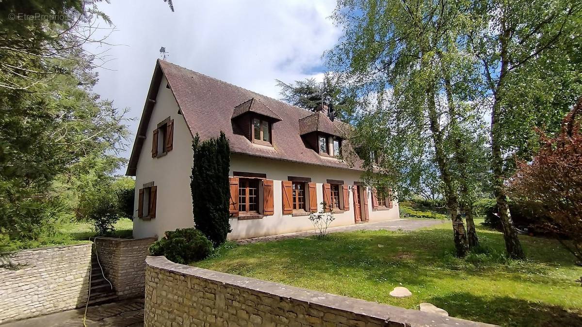 Maison à PACY-SUR-EURE