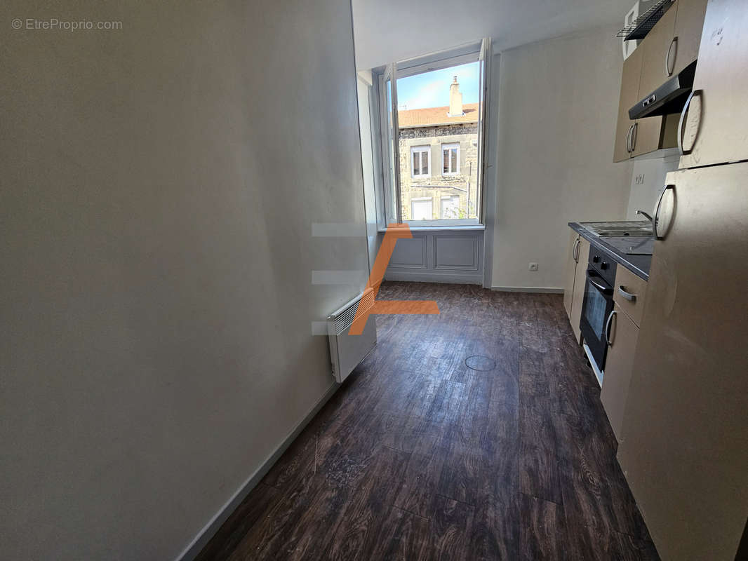 Appartement à SAINT-ETIENNE