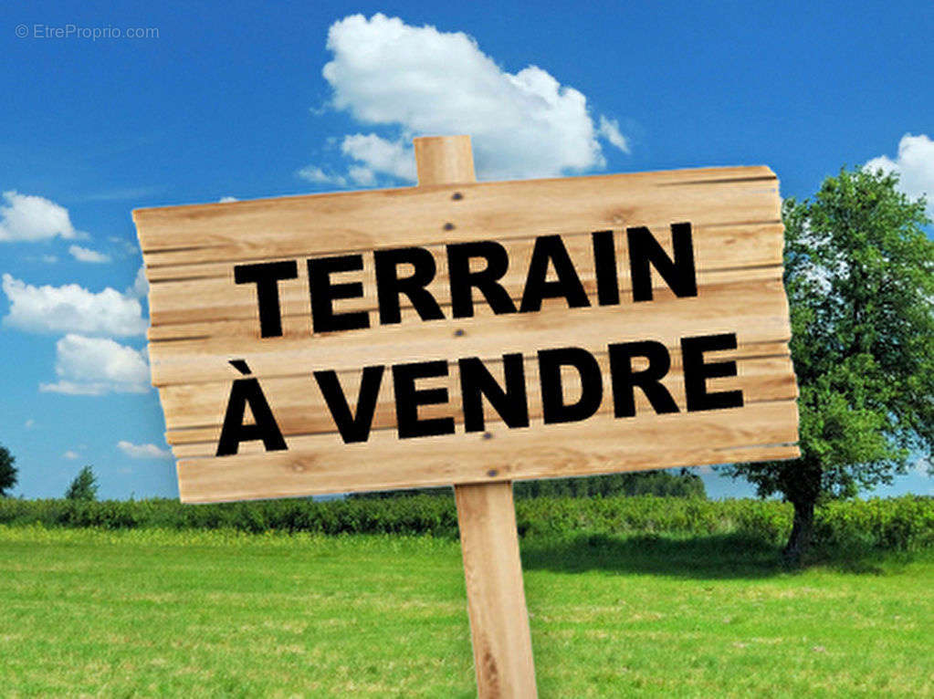 Terrain à PAIR-ET-GRANDRUPT