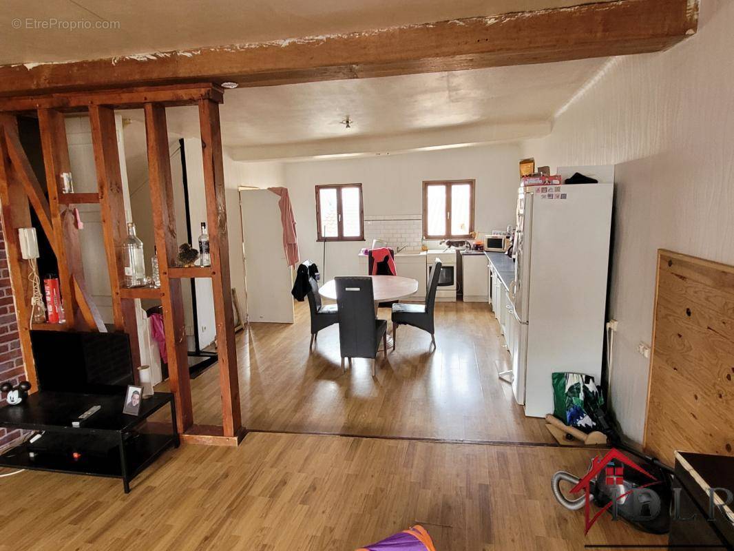 Appartement à WASSY