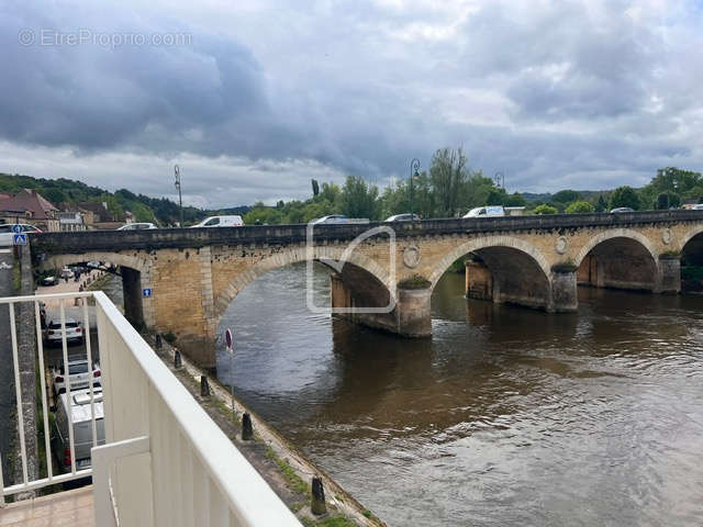 Commerce à LE BUGUE