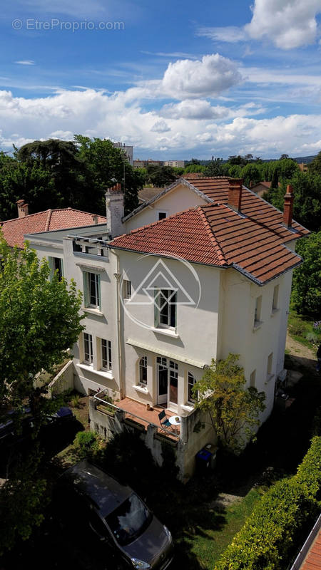 Maison à ROMANS-SUR-ISERE