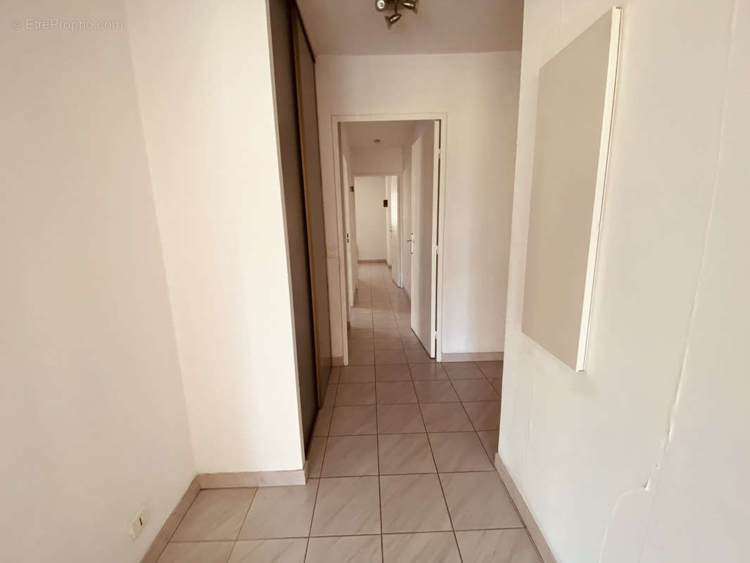 Appartement à MARSEILLE-8E