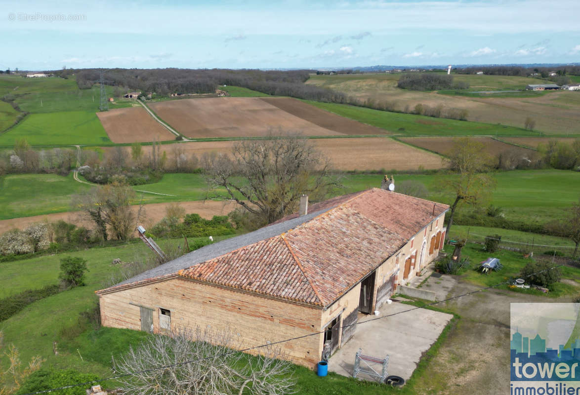 Maison à COUTURES