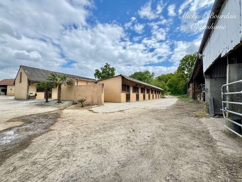 Maison à SAVIGNE-SOUS-LE-LUDE