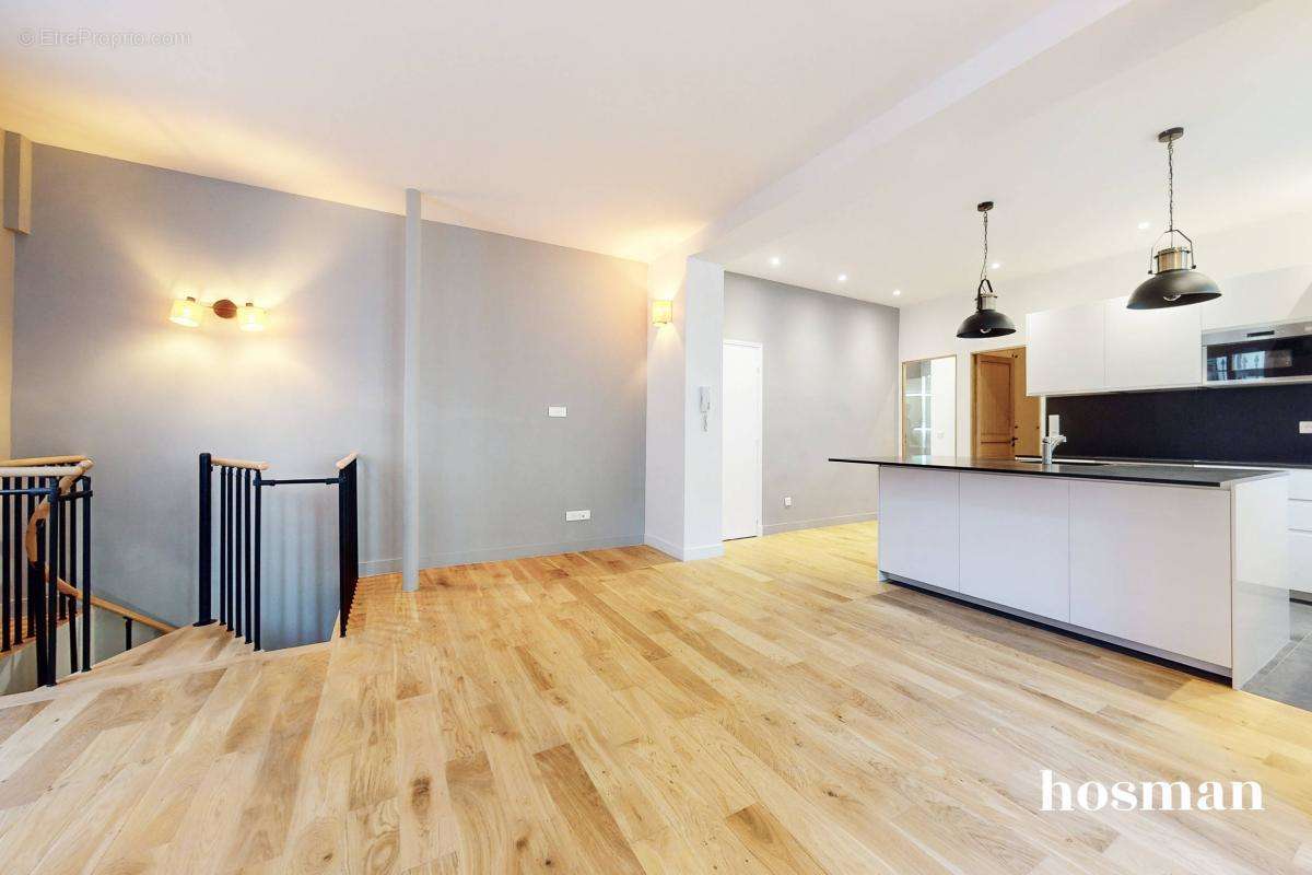 Appartement à PARIS-17E