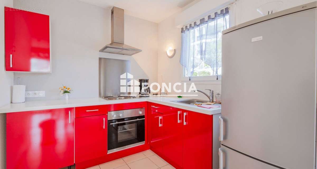 Appartement à ROQUEBRUNE-SUR-ARGENS