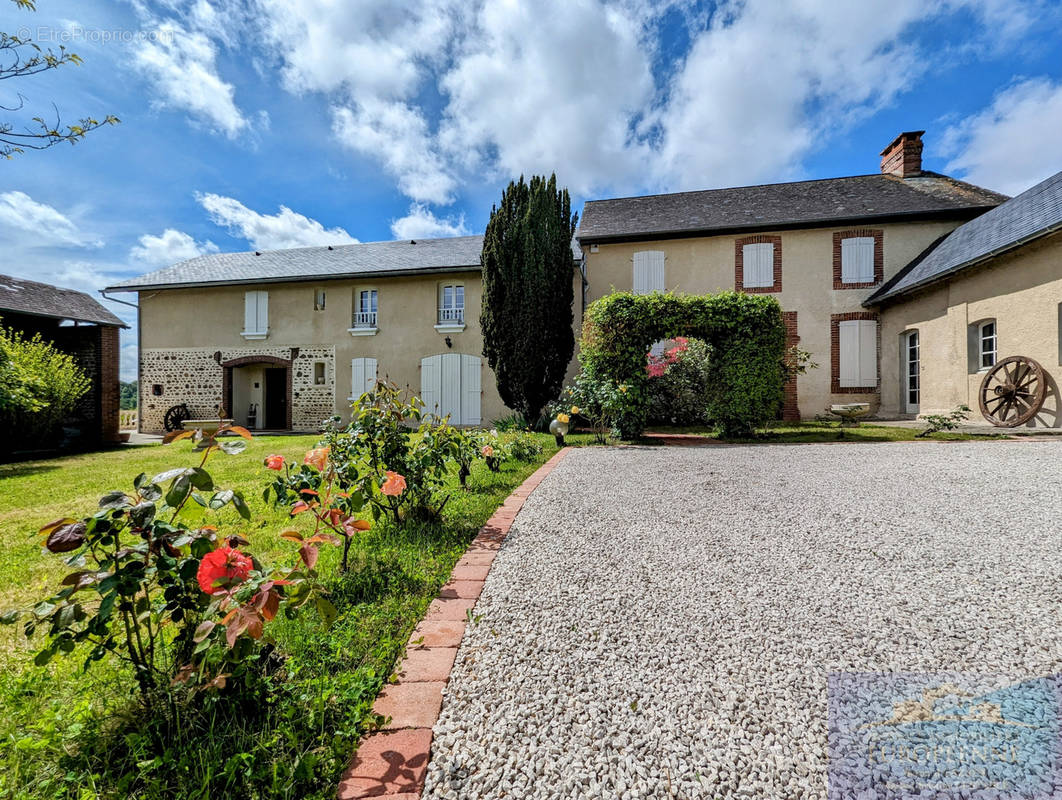 Maison à VIC-EN-BIGORRE