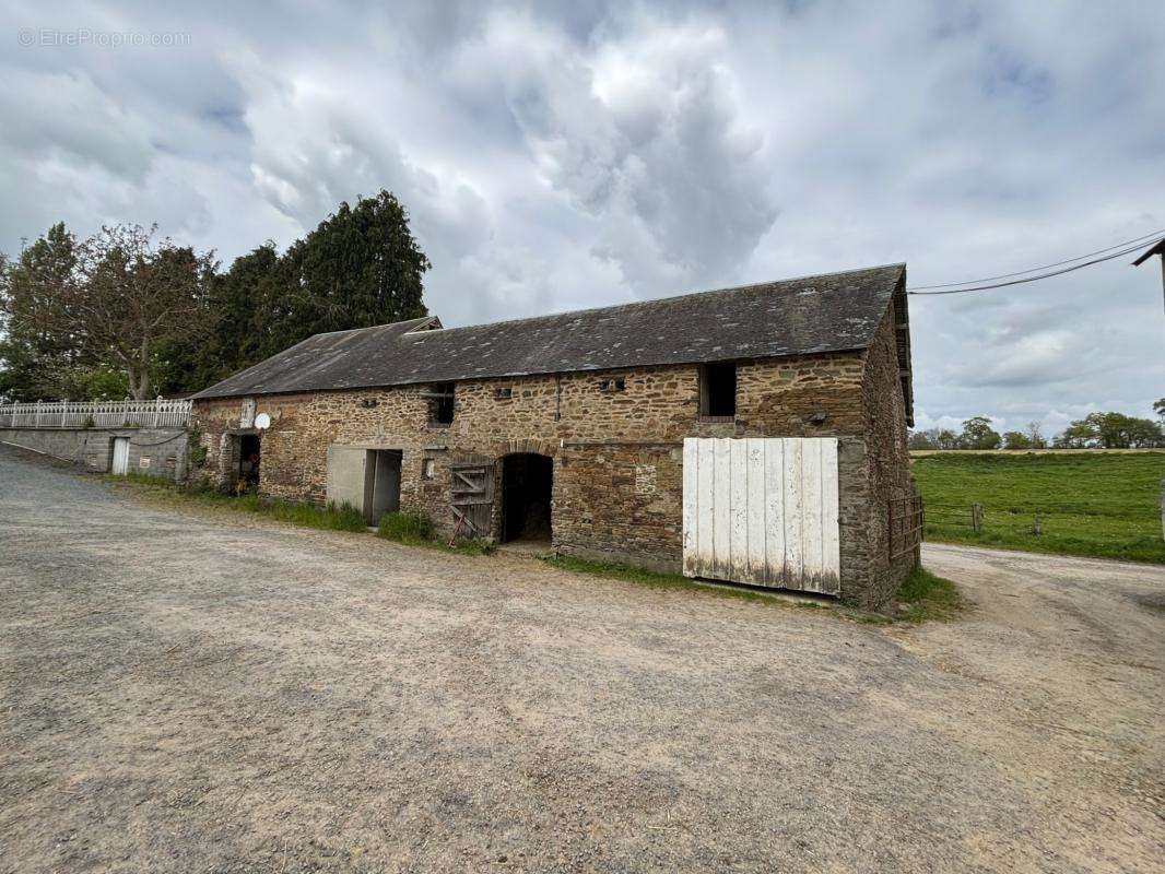 Maison à CERISY-LA-FORET