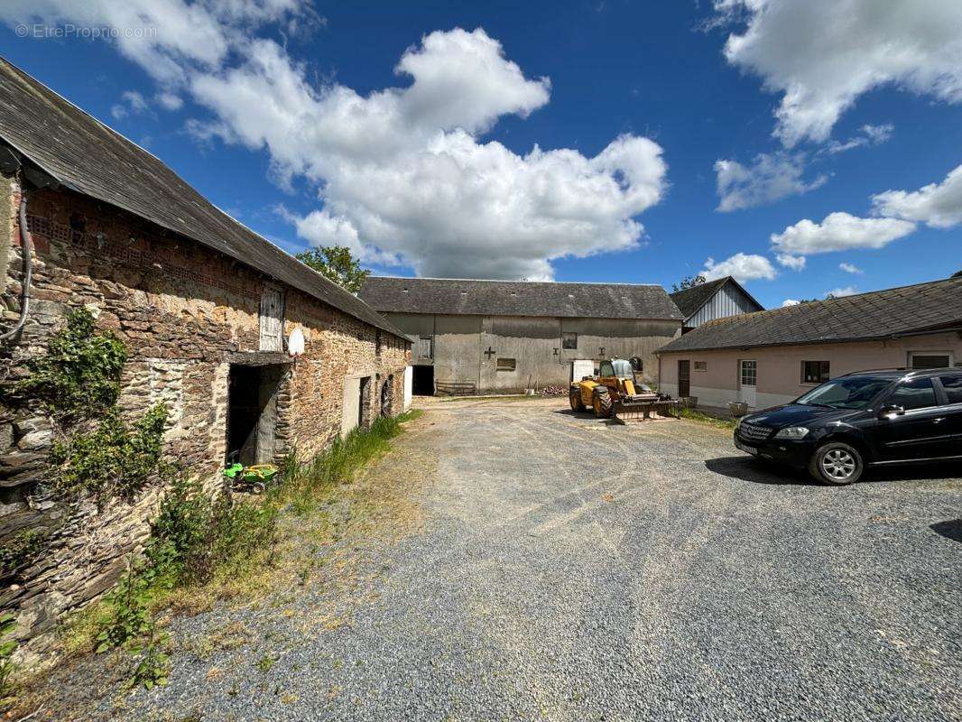 Maison à CERISY-LA-FORET