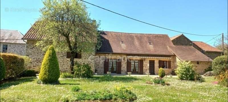 Maison à SAINT-JORY-DE-CHALAIS