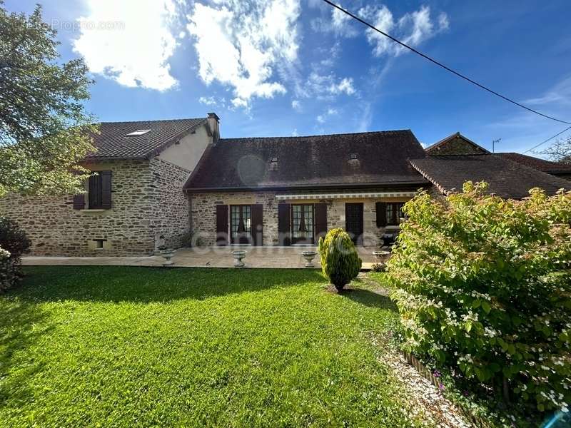 Maison à SAINT-JORY-DE-CHALAIS