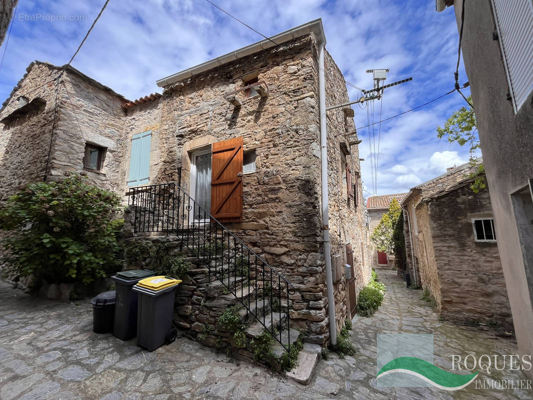 Maison à CAUSSINIOJOULS