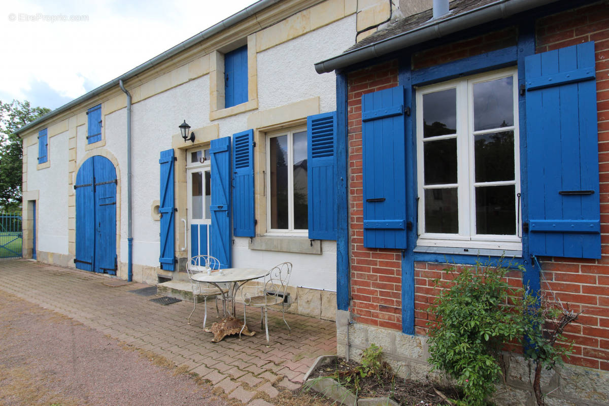 Maison à GARCHIZY