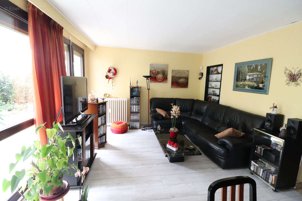 Appartement à VILLEBON-SUR-YVETTE