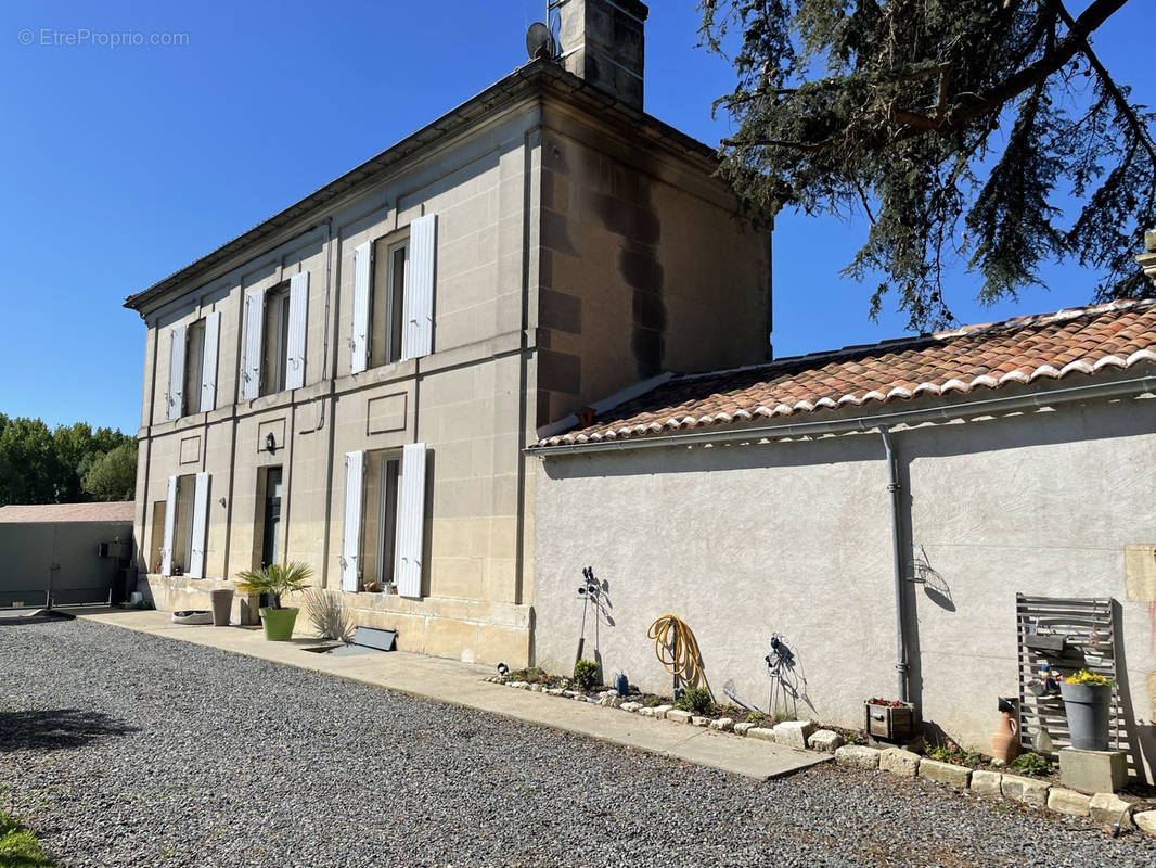 Maison à COGNAC