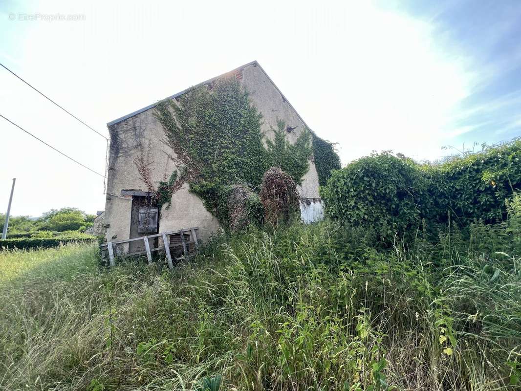 Maison à MONTLUCON