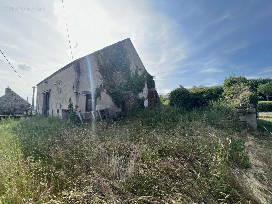 Maison à MONTLUCON