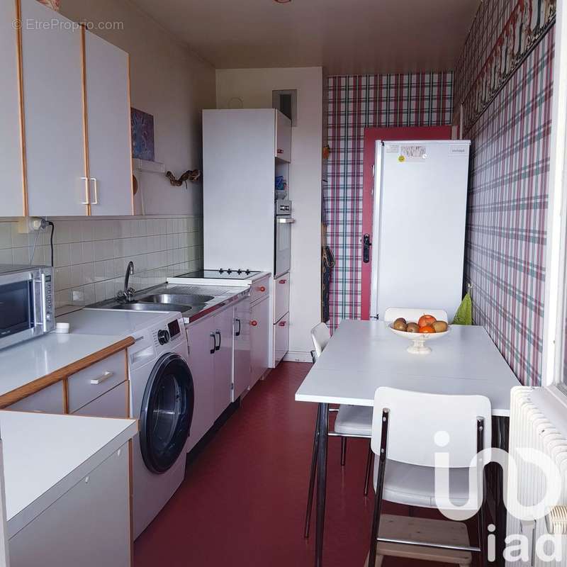 Photo 6 - Appartement à FLEURY-LES-AUBRAIS