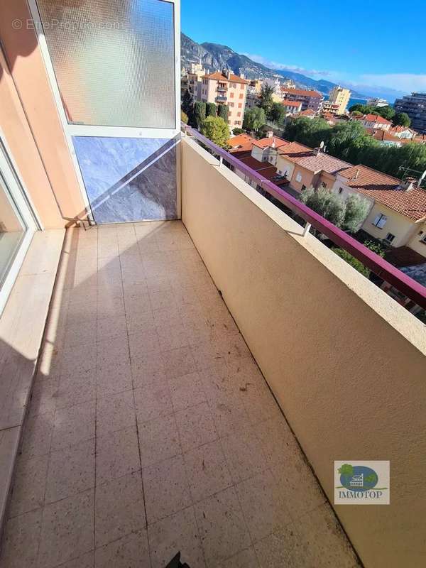 Appartement à ROQUEBRUNE-CAP-MARTIN