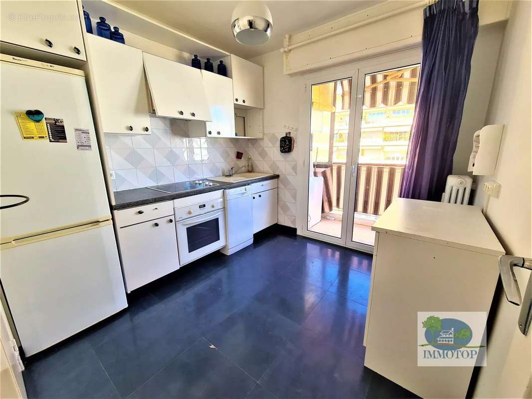 Appartement à ROQUEBRUNE-CAP-MARTIN