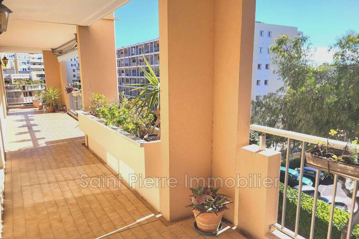 Appartement à CAGNES-SUR-MER