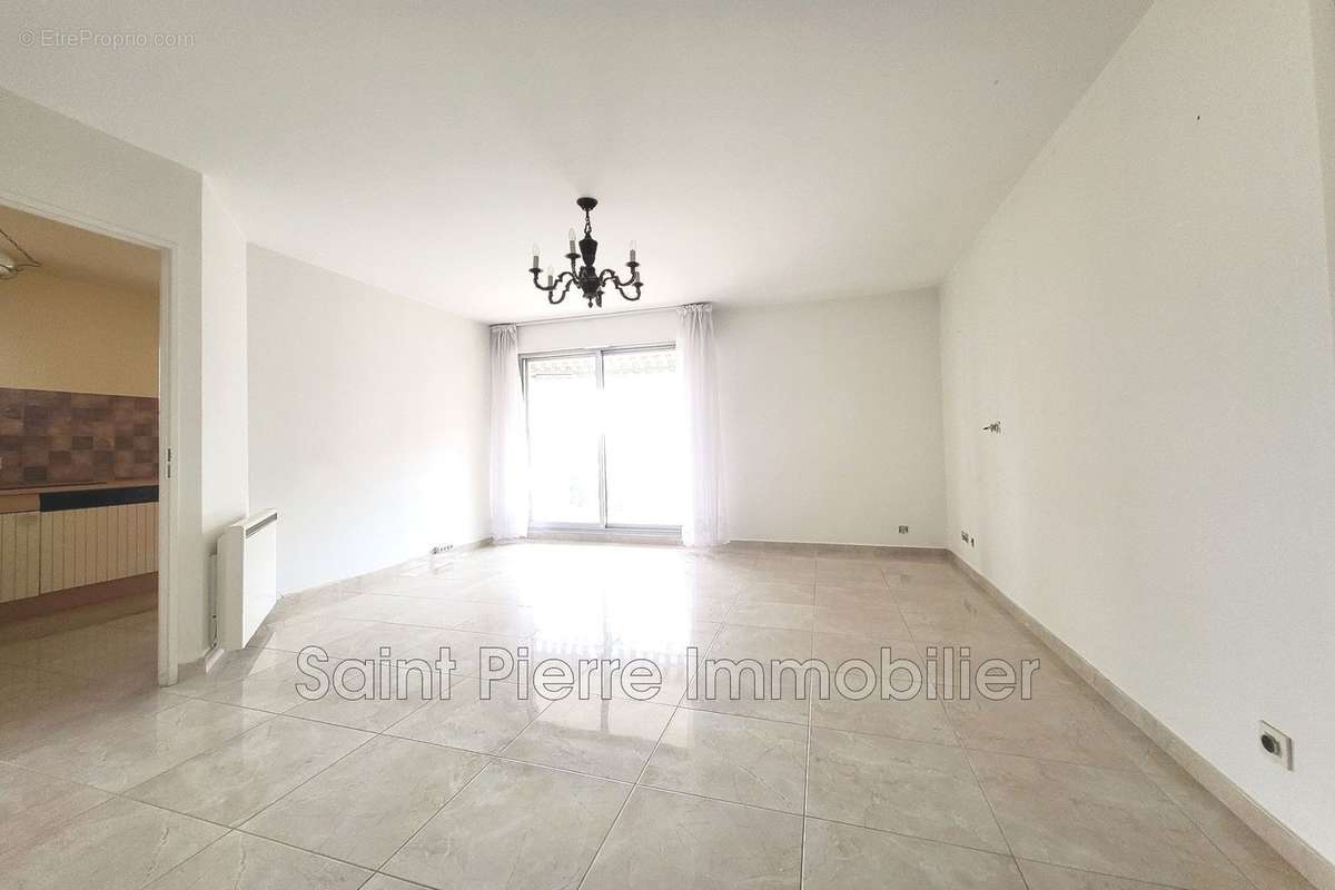 Appartement à CAGNES-SUR-MER