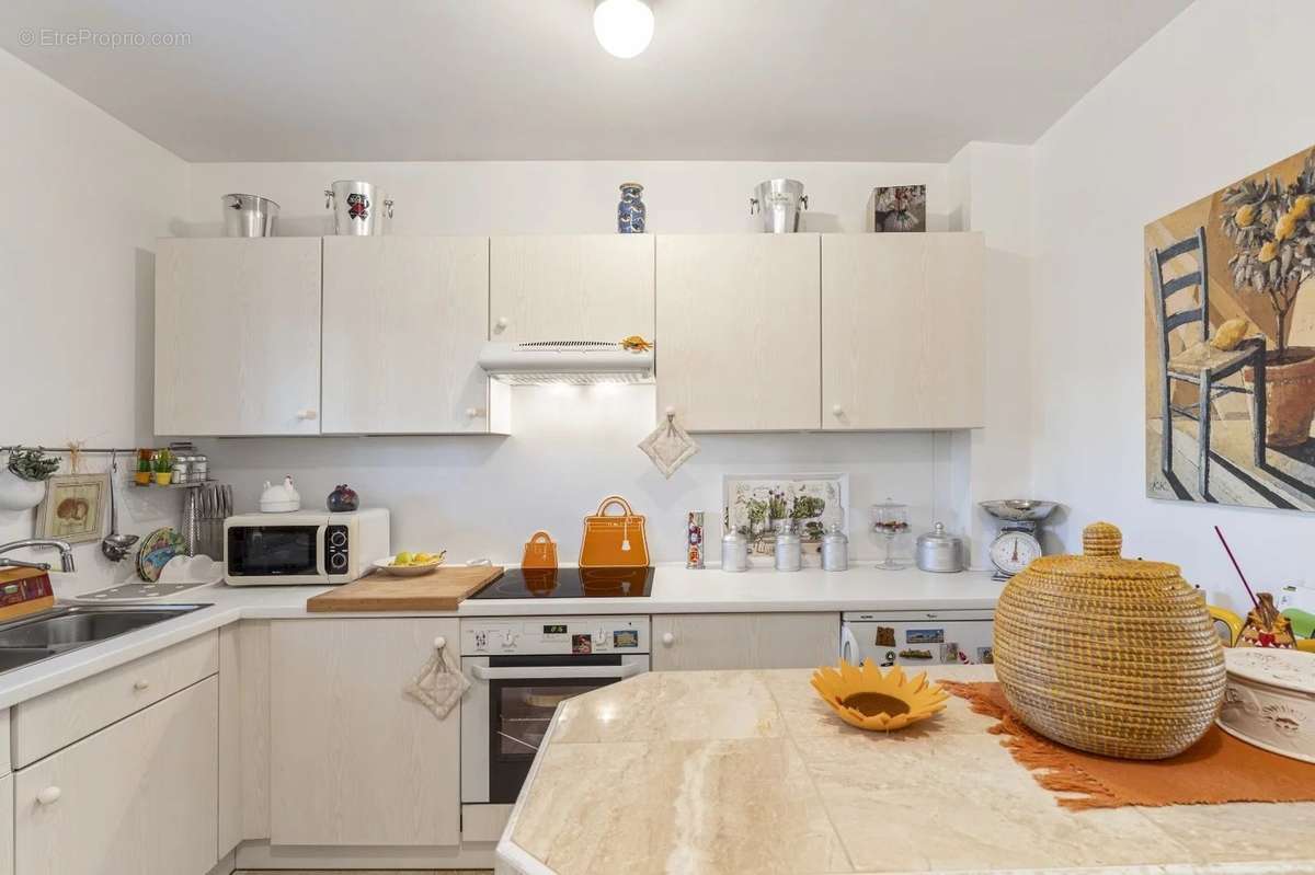 Appartement à VILLENEUVE-LOUBET