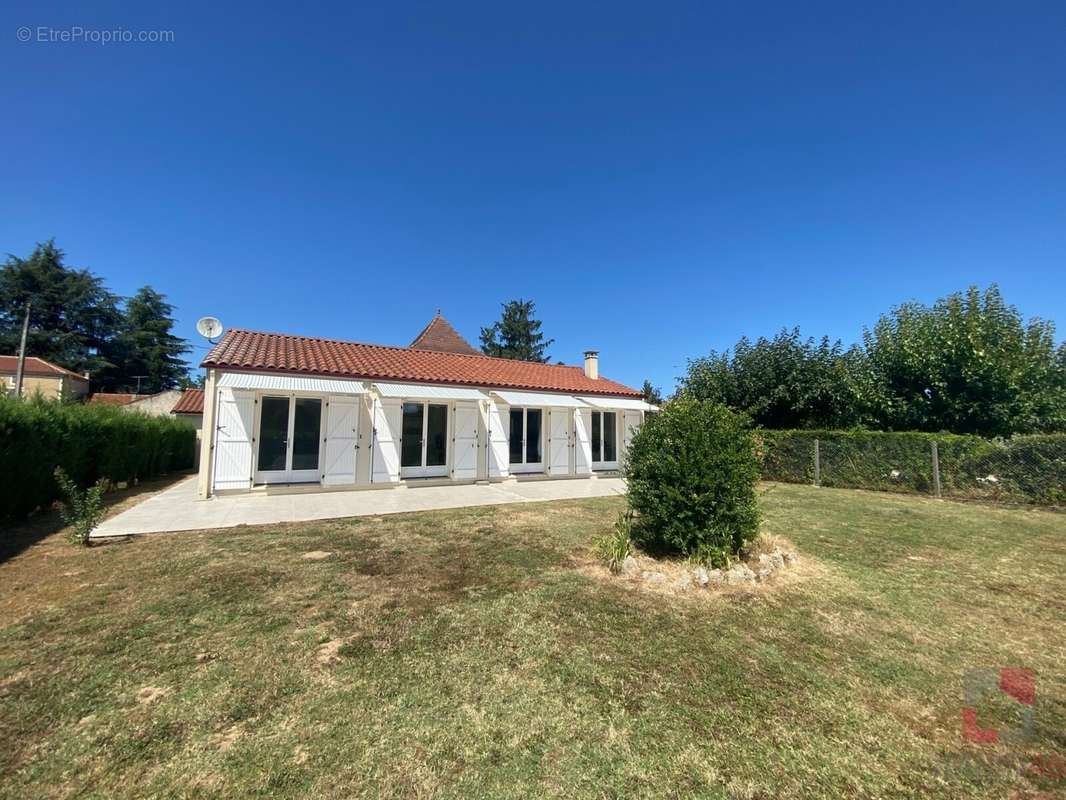 Maison à PUY-L&#039;EVEQUE