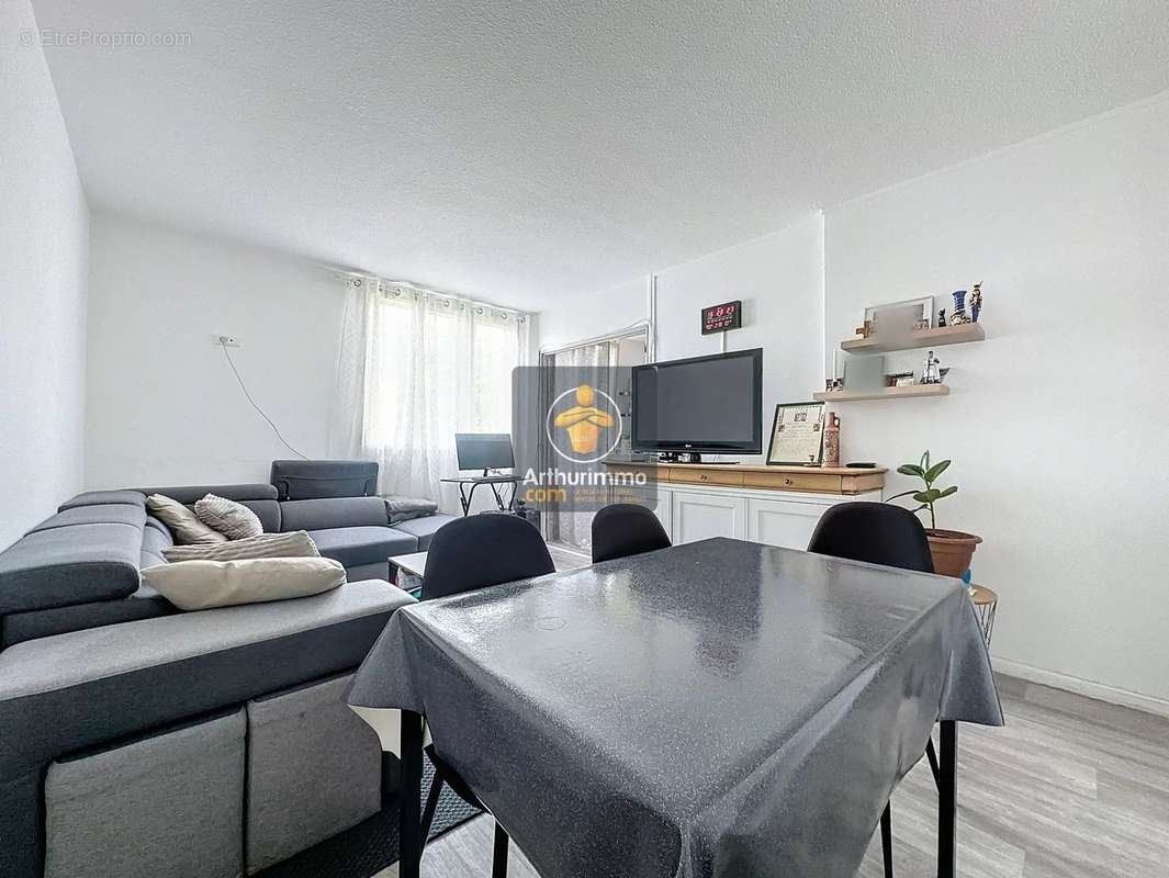 Appartement à VALENTON