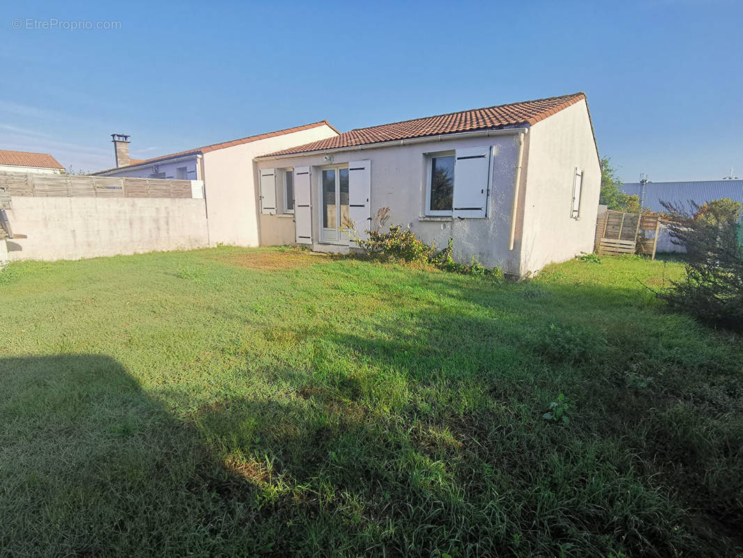 Maison à VAUX-SUR-MER