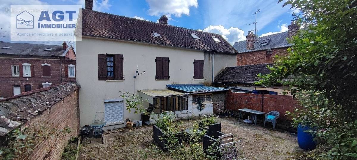 Maison à BEAUVAIS